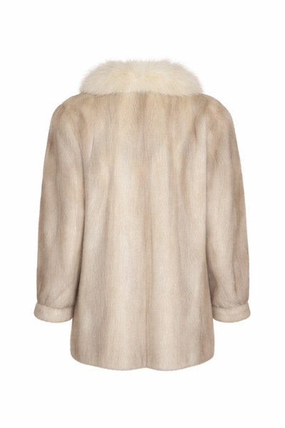 Manteau en vison avec finition tuxedo