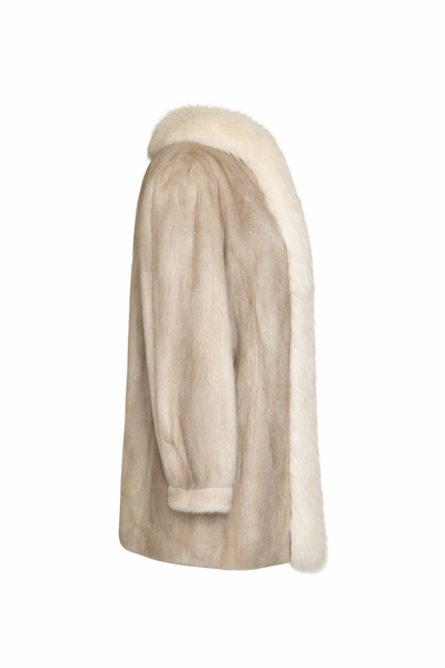 Manteau en vison avec finition tuxedo