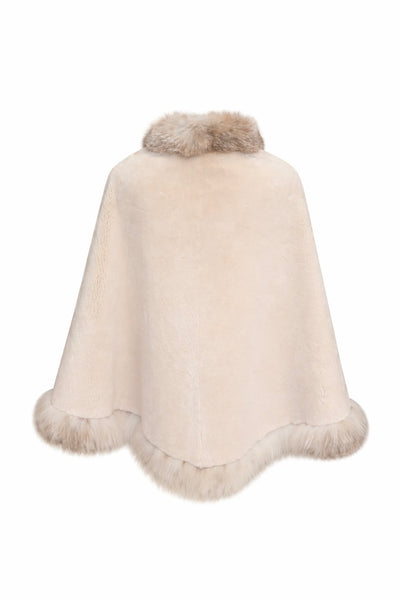 Beaver Cape with Lynx